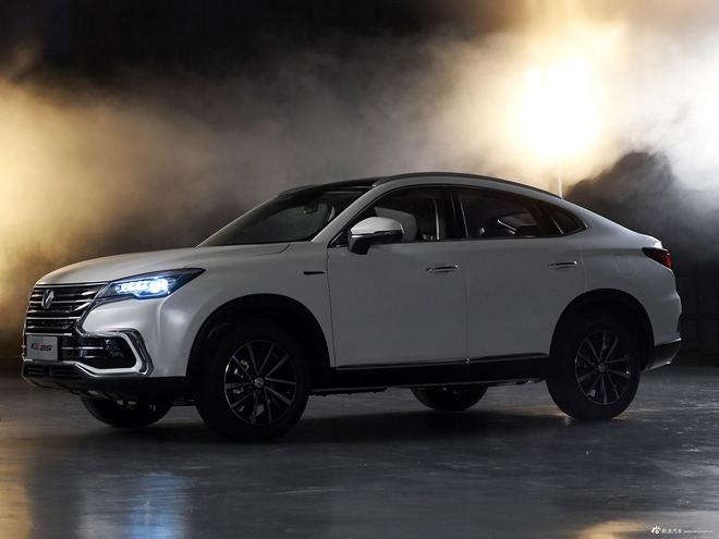 长安CS85开启预售 售价区间14.99-17.19万元