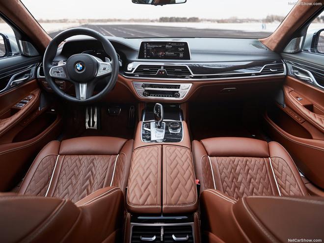 新款宝马745Le官图发布 采用家族式设计